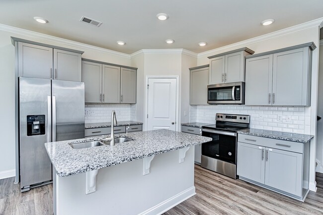 412 Yellow Fox Rd in Greer, SC - Building Photo - Building Photo