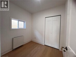 804 St Clair Ave W in Toronto, ON - Building Photo - Building Photo