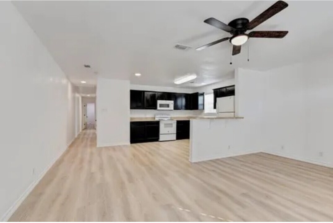 403 N Burdette Ave in Sherman, TX - Building Photo