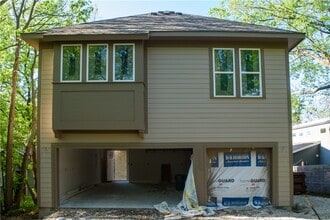 18 E 4th St in Fayetteville, AR - Building Photo - Building Photo