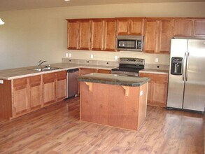 20780 SW Sister Ln in Beaverton, OR - Building Photo - Building Photo