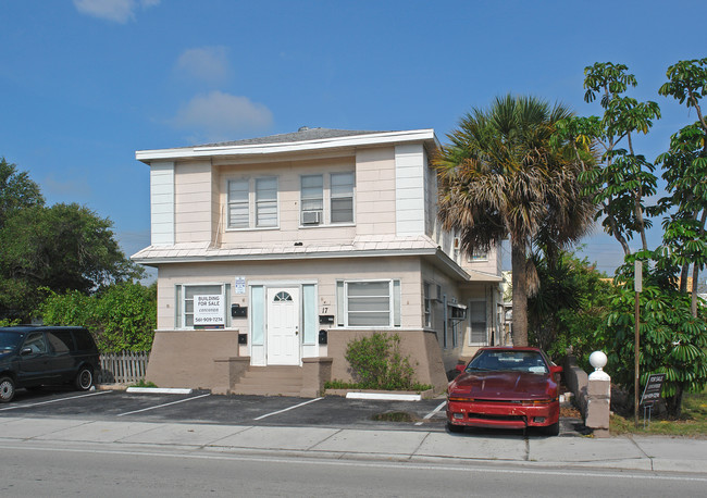 17 S Federal Hwy in Lake Worth, FL - Foto de edificio - Building Photo