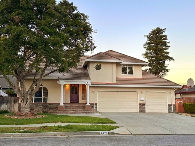 property at 7476 Hanna St