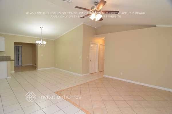 4010 SW 1st Ave in Cape Coral, FL - Building Photo - Building Photo