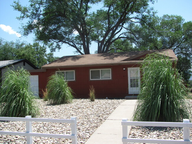 605 E Fourth St in Cortez, CO - Foto de edificio - Building Photo