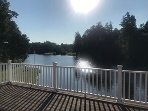 26 Strong St in Burlington, CT - Building Photo - Building Photo