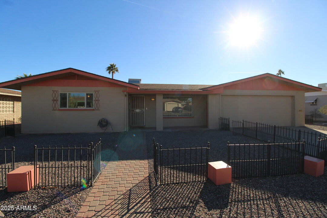 5915 E Anaheim St in Mesa, AZ - Building Photo