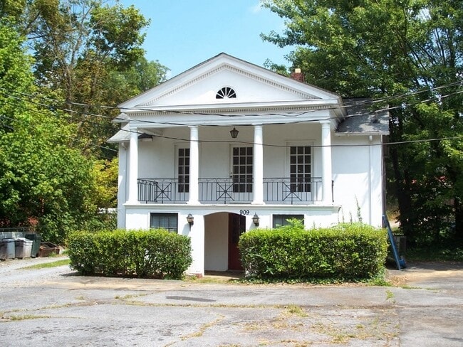 property at 903 Southwest Ave