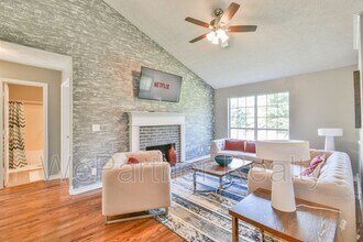 3342 Windpointe Ct in Buford, GA - Building Photo - Building Photo