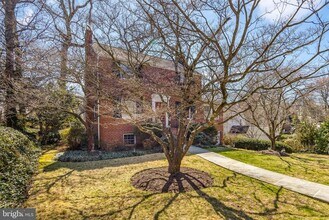 2355 N Quincy St in Arlington, VA - Building Photo - Building Photo