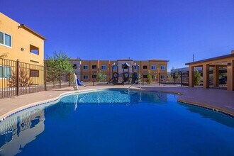 1331 Pullman Dr in El Paso, TX - Building Photo - Building Photo