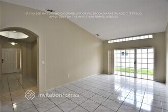 8757 NW 145th Terrace in Miami Lakes, FL - Building Photo - Building Photo