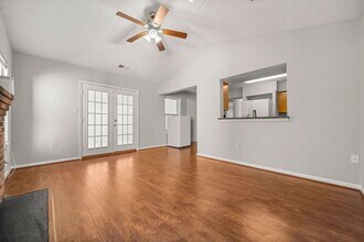 4001 Bittern Ct in Waldorf, MD - Foto de edificio - Building Photo