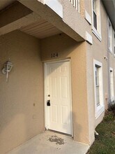 13301 Fairway Glen Dr in Orlando, FL - Building Photo - Building Photo