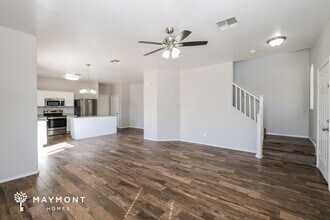 5166 W Illini St in Phoenix, AZ - Foto de edificio - Building Photo