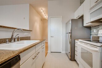 3015 Bryan St in Dallas, TX - Building Photo - Building Photo