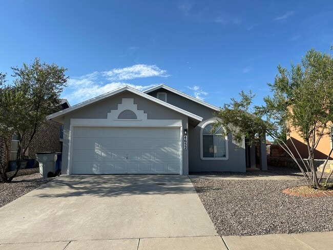 property at 4652 Loma Linda Cir