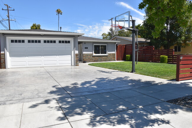 property at 3018 Kirk Rd