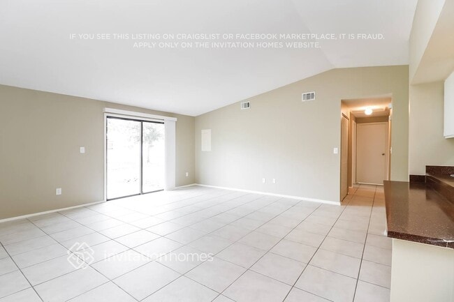 3355 Ginsing Ln in Englewood, FL - Foto de edificio - Building Photo