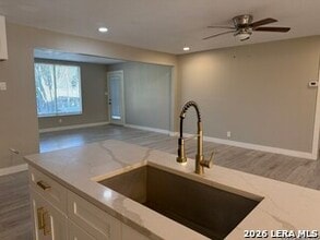 12440 Old Spanish Trail in Live Oak, TX - Building Photo - Building Photo