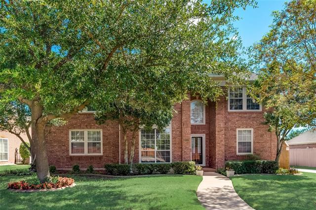 2111 Woodbury Pl in Richardson, TX - Building Photo