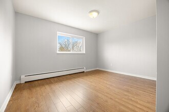 434 Hazel St in Waterloo, ON - Building Photo - Building Photo