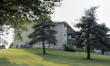 Tan Oak Apartments in Twin Lakes, WI - Foto de edificio - Building Photo