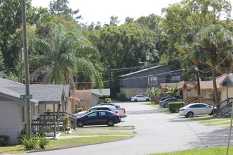 South West Cottages in Gainesville, FL - Foto de edificio - Building Photo