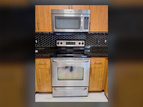 6492 Emerald Dunes Dr in Royal Palm Beach, FL - Building Photo - Building Photo