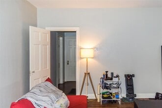 1918 Robbins Pl, Unit A in Austin, TX - Building Photo - Building Photo