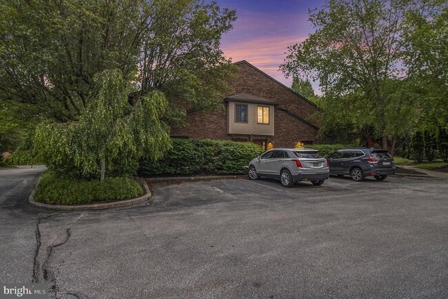 1807 Mountainview Dr