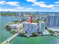 10 Century Ln, Unit 03C in Miami Beach, FL - Building Photo - Building Photo