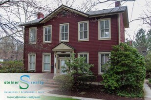 406 Greendale Ave in Pittsburgh, PA - Building Photo