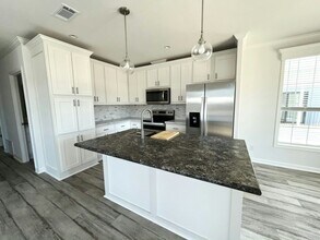 115 N Lake Dr in Leesburg, FL - Building Photo - Building Photo