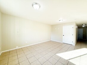 3541 Fair Winds Ln SE in Port Orchard, WA - Building Photo - Building Photo