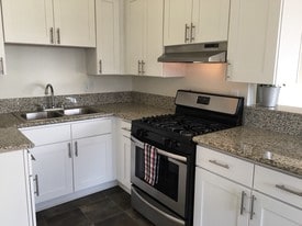 Villa Monaco Apartments in La Habra, CA - Building Photo