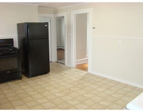 11 Peck Ave-Unit -1 in Plymouth, MA - Building Photo - Building Photo