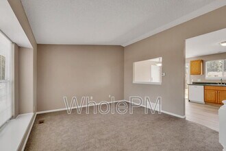 4321 S Ceylon Way in Aurora, CO - Building Photo - Building Photo