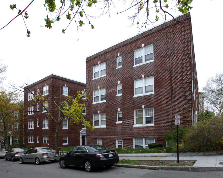 20-24 Fairbanks St in Brookline, MA - Foto de edificio