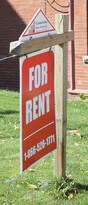 1544 King St E in Hamilton, ON - Building Photo