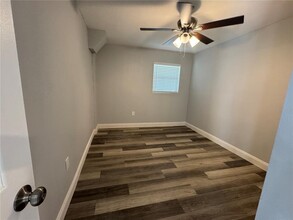 3499 51st Ave N in St. Petersburg, FL - Foto de edificio - Building Photo