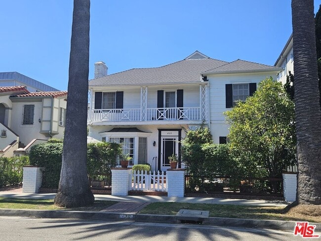 property at 441 1/2 S Palm Dr