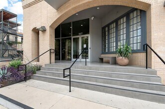 507 Sabine St in Austin, TX - Building Photo - Building Photo