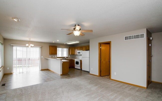 534 Sicily Ct in North Liberty, IA - Building Photo - Building Photo