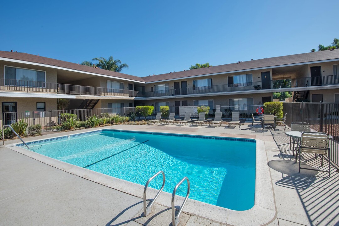 Ventura Beach Resort Luxury Apartments in Ventura, CA - Building Photo