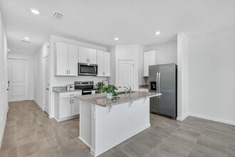 483 Salisbury Cir in Fort Pierce, FL - Building Photo - Building Photo
