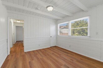 18601 Keswick St in Los Angeles, CA - Building Photo - Building Photo