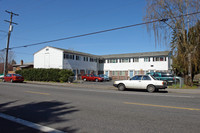 7403-7415 N Fessenden St in Portland, OR - Foto de edificio - Building Photo