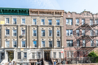 1309 Lincoln Pl in Brooklyn, NY - Foto de edificio - Building Photo