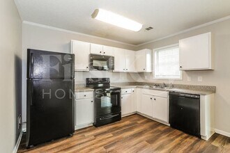 4815 Bob White Run in Stonecrest, GA - Building Photo - Building Photo